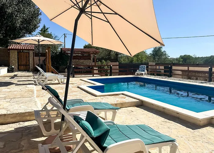 Gorgeous In Benkovac