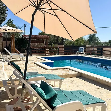 Gorgeous In Benkovac