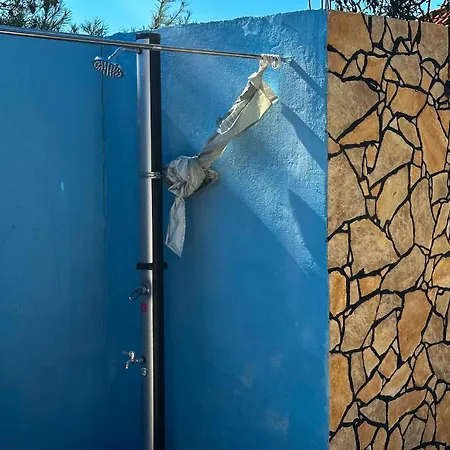 In Vikendica *