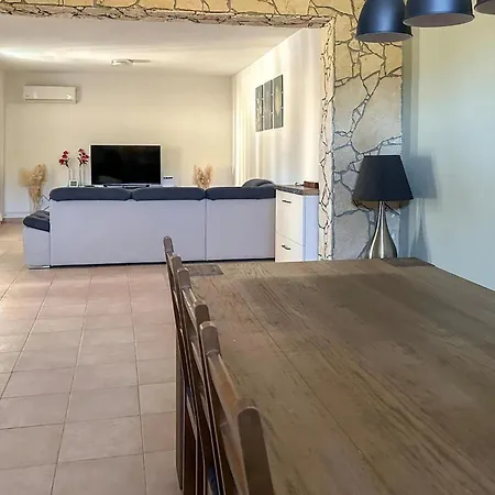 Gorgeous In Сasa de vacaciones