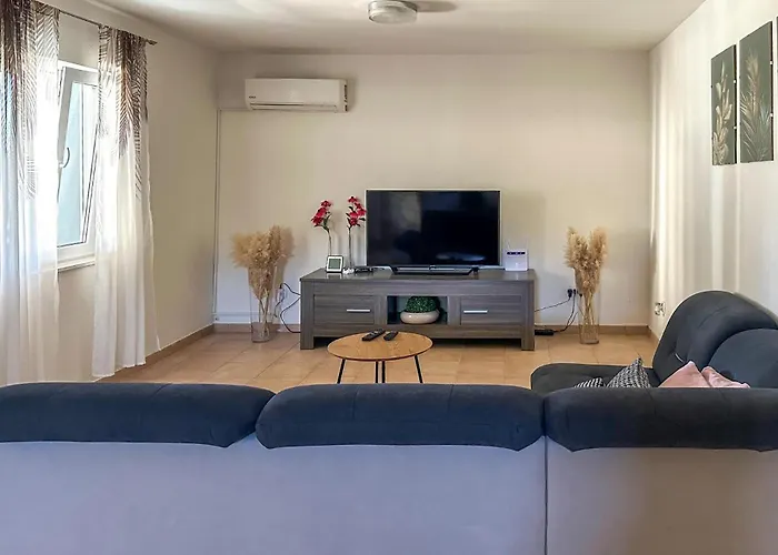 Nyaraló Gorgeous In *