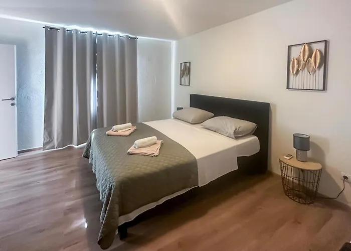 Nyaraló Gorgeous In