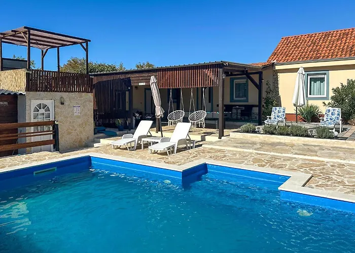 Nyaraló Gorgeous In *