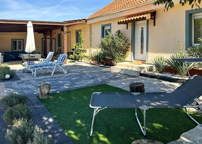 Gorgeous In Nyaraló